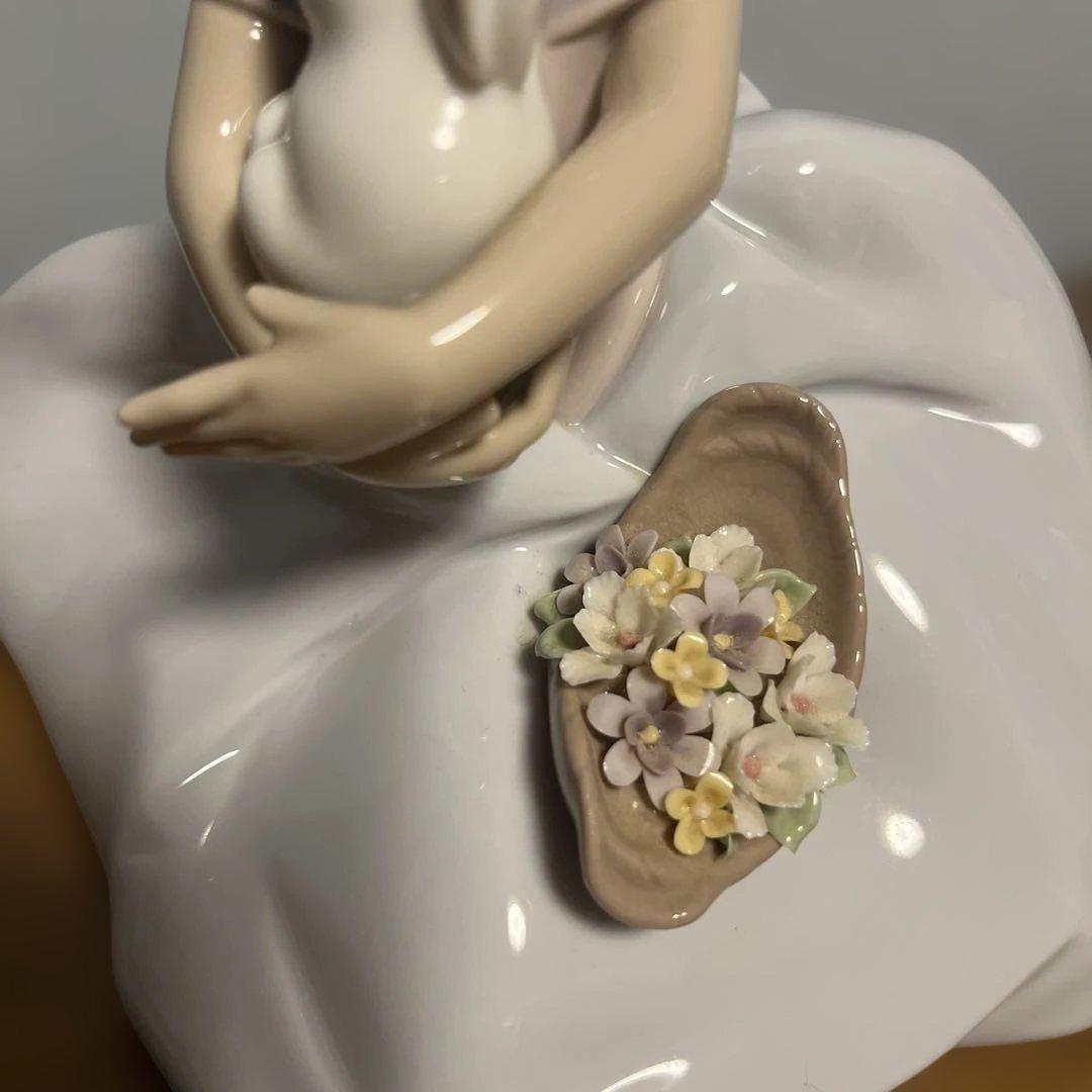 リヤドロ　少女とうさぎ　花篭