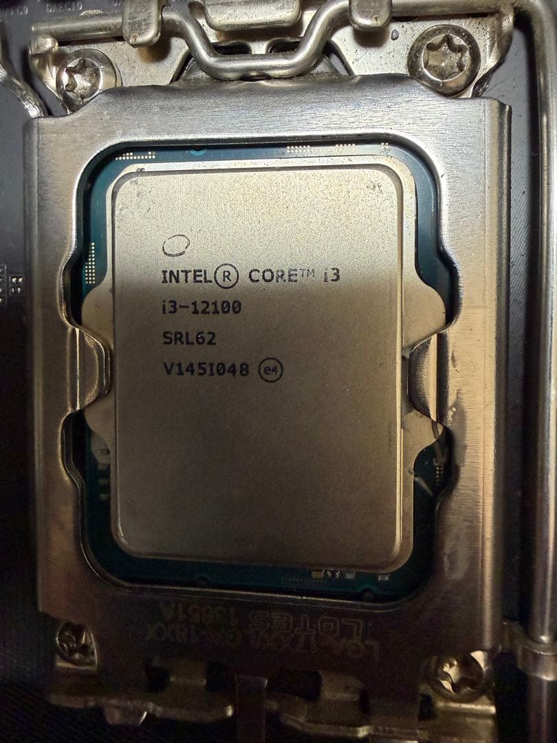 m*r様 PC i3-12100 DDR4-32GB 2TB Gen4 NVMe