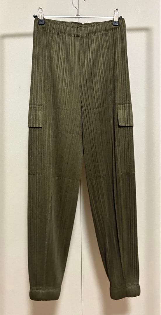 プリーツプリーズ PLEATS PLEASE カーゴパンツ カーキ 3