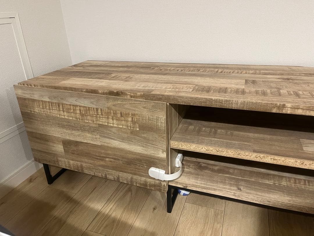 【チャイルドロック付】Lowya 180cm幅 フラットデザイン テレビボード