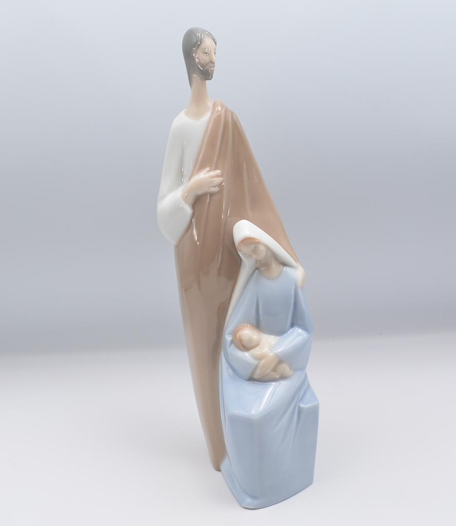 聖家族と降誕　＃4585　★リヤドロ　スペイン　ポーセリン　箱付き　ご成約済み