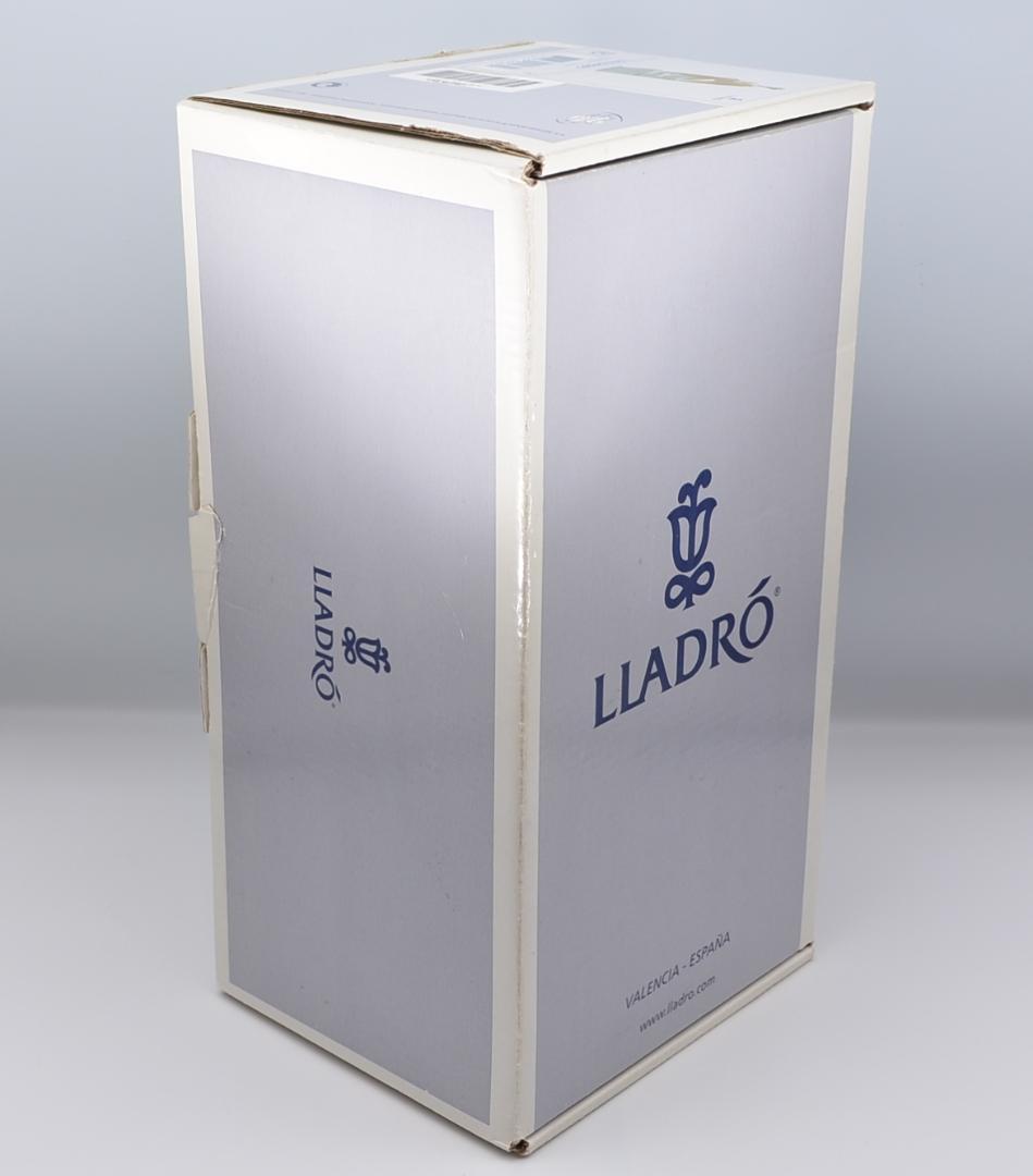 聖家族と降誕　＃4585　★リヤドロ　スペイン　ポーセリン　箱付き　ご成約済み