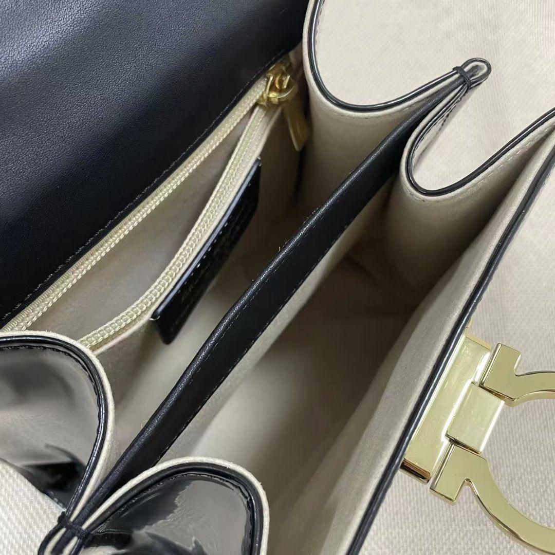 サルヴァトーレフェラガモ ハンドバッグ ガンチーニ レザー 2way