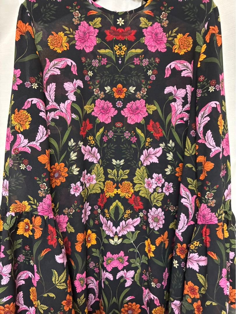 ◎美品★破格★シンメトリーフラワープリントワンピース