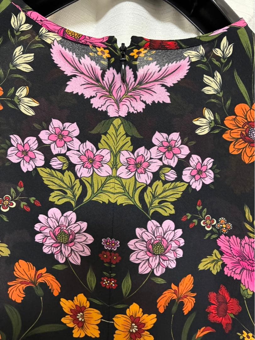 ◎美品★破格★シンメトリーフラワープリントワンピース