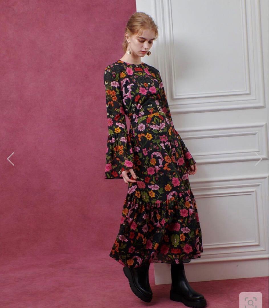 ◎美品★破格★シンメトリーフラワープリントワンピース