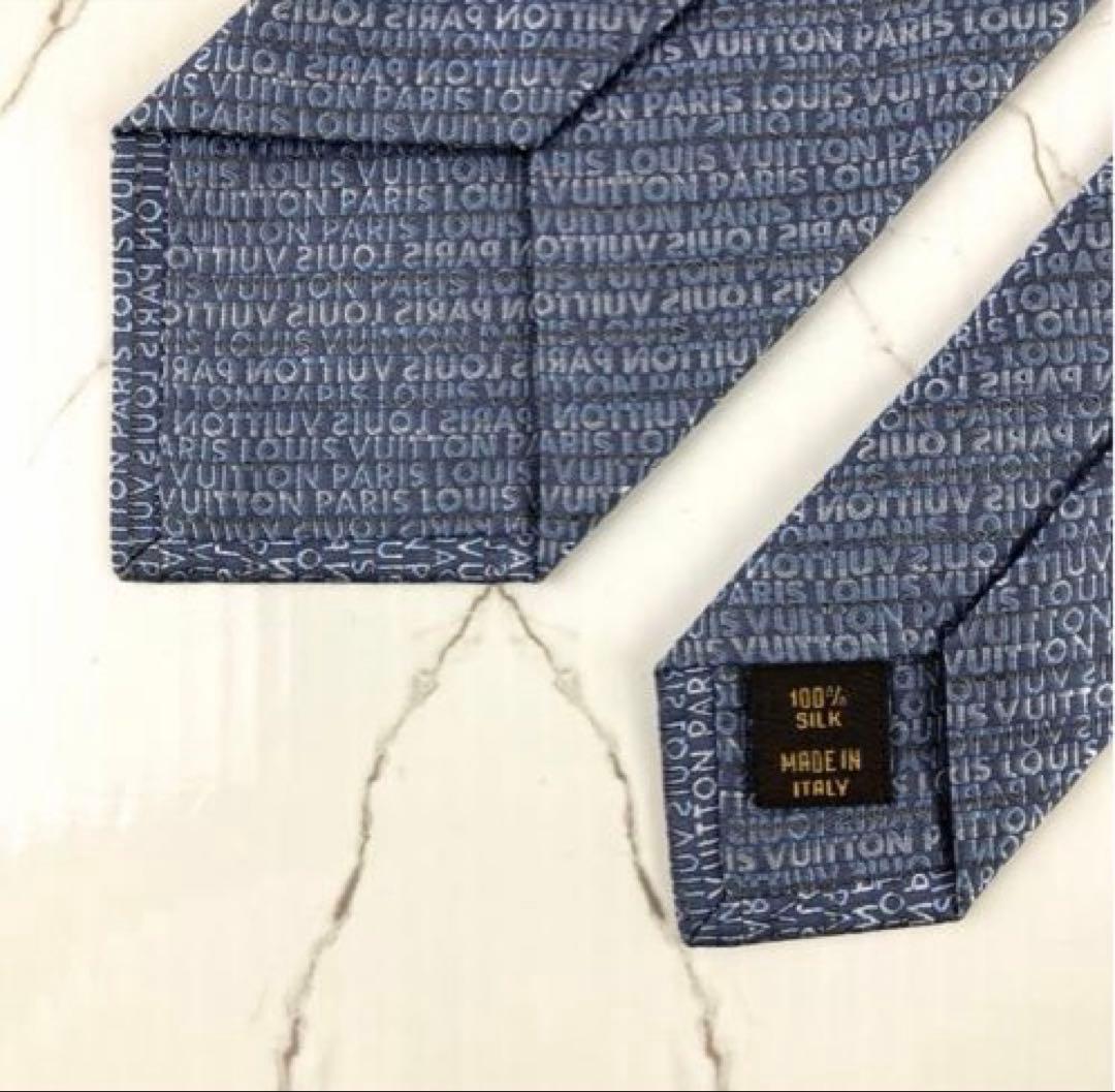 【超美品】ルイヴィトン　ネクタイ　LVロゴ総柄　ジャガード　ネイビー 大剣7cm