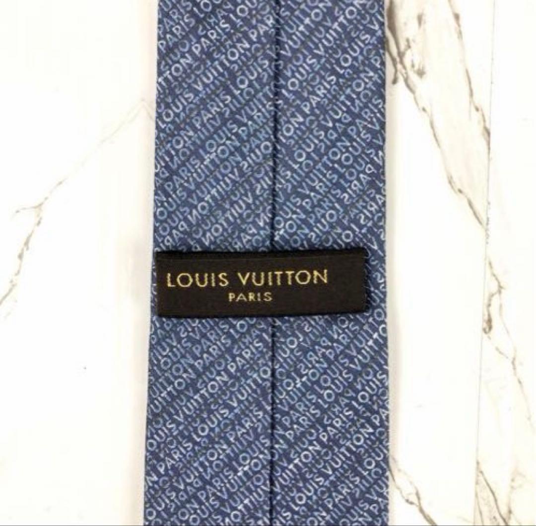 【超美品】ルイヴィトン　ネクタイ　LVロゴ総柄　ジャガード　ネイビー 大剣7cm