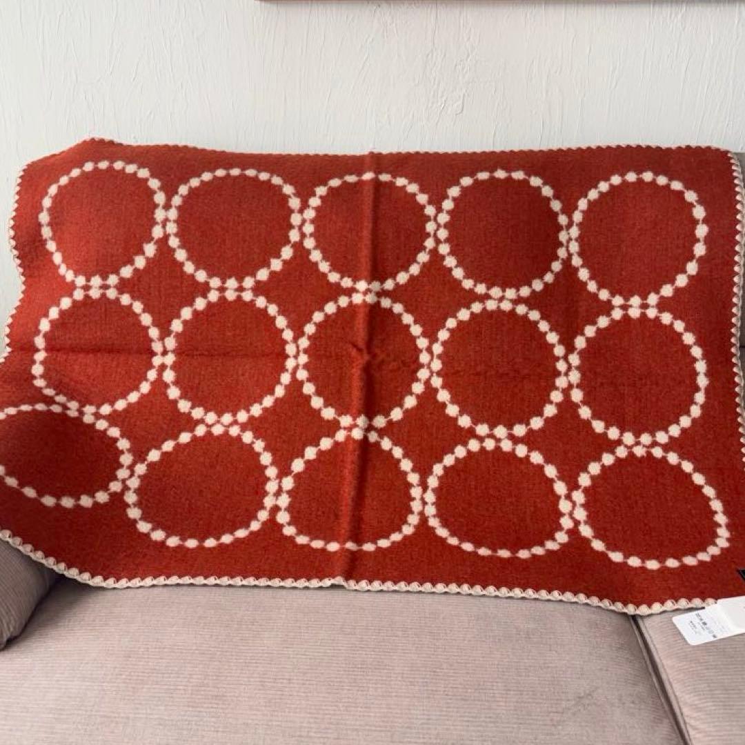 新品タグ付 ミナペルホネン タンバリン ブランケット ひざ掛け 赤ウール100%
