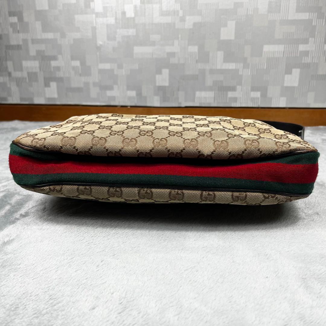 Gucci グッチ ワンショルダーバッグ シェリーライン GG 肩掛け◎