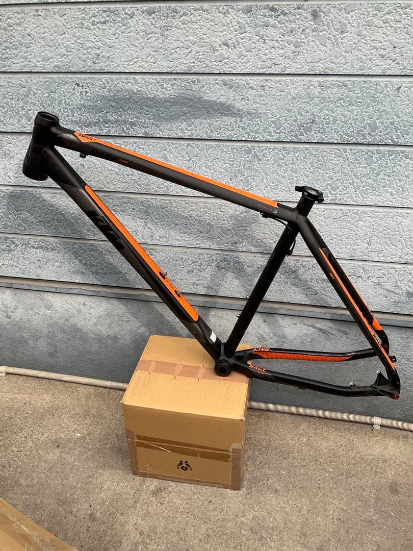 KTM RACE ACTIONマウンテンバイクフレーム ブラック/オレンジ