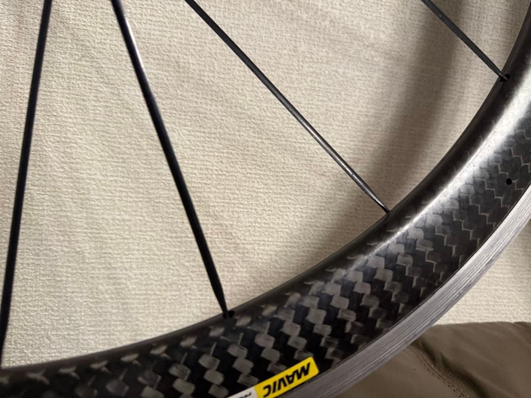 MAVIC COSMIC PRO CARBON クリンチャー