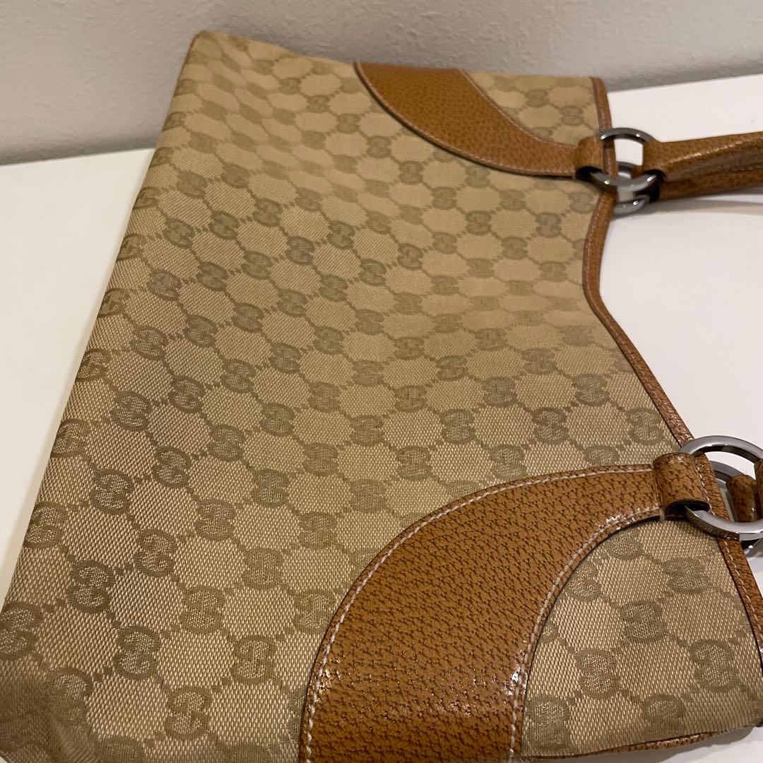 ぴょんしき様　グッチ　ショルダーバッグ