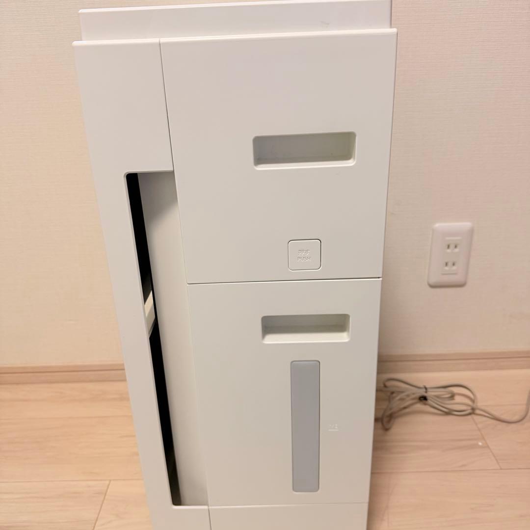 極美品　Panasonic 加湿空気清浄機　F-VC70XU パナソニック