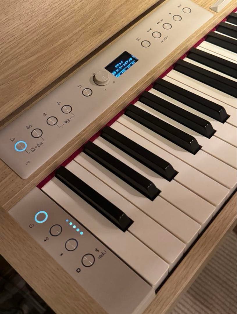 Roland F701 LA 電子ピアノ 88鍵盤 ライ トオーク 美品