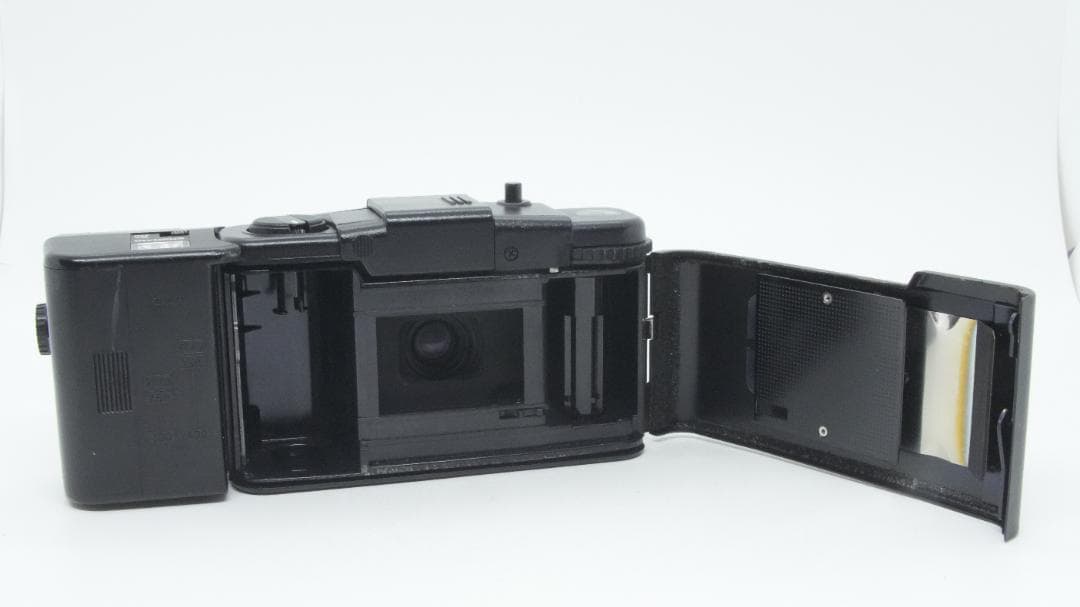 【A3135】 OLYMPUS XA1 + A9M オリンパス