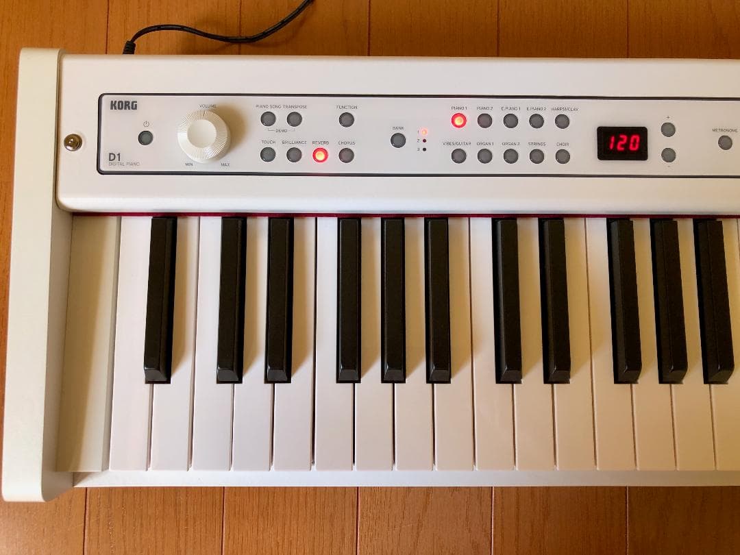 美品 KORG D1 WH 88鍵 デジタルピアノ
