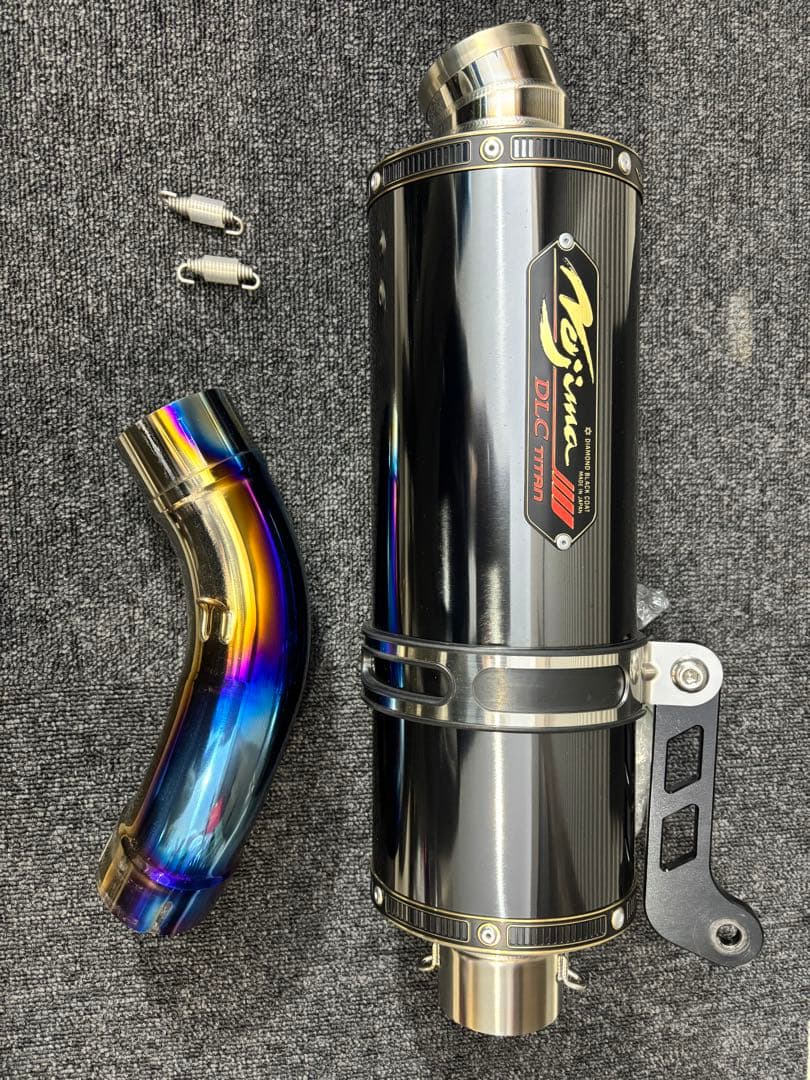 Ninja DLC Titan マフラー