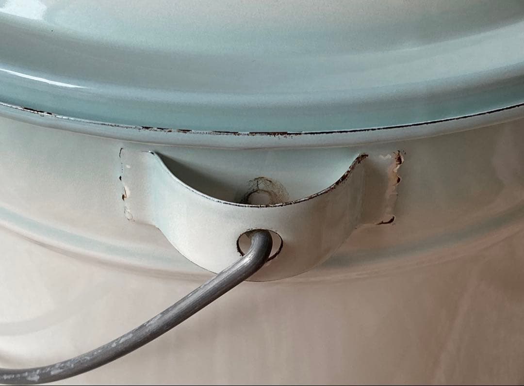 イマン　ポワージュ　ホーロー製蓋付き特大バケツ　ストッカー　目立つ欠け無し❣️