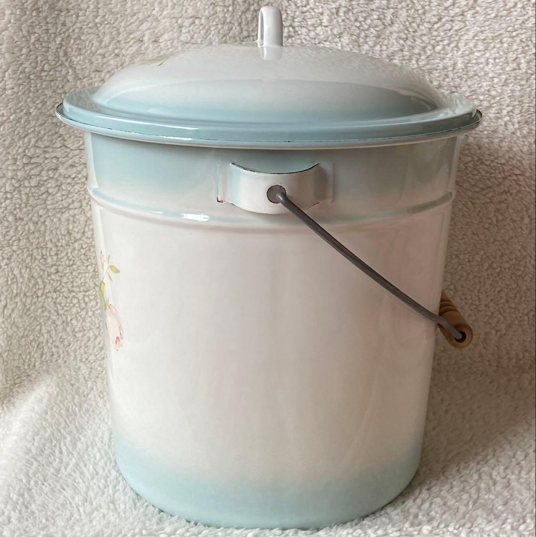 イマン　ポワージュ　ホーロー製蓋付き特大バケツ　ストッカー　目立つ欠け無し❣️