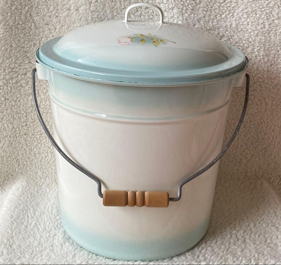 イマン　ポワージュ　ホーロー製蓋付き特大バケツ　ストッカー　目立つ欠け無し❣️