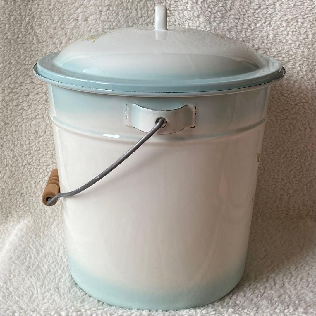 イマン　ポワージュ　ホーロー製蓋付き特大バケツ　ストッカー　目立つ欠け無し❣️