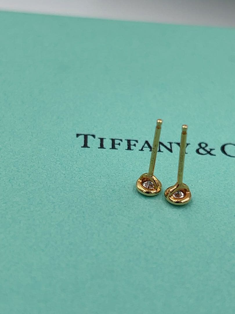 TIFFANY&Co.ティファニーバイザヤードピアスK18 YG 直径4.2mm
