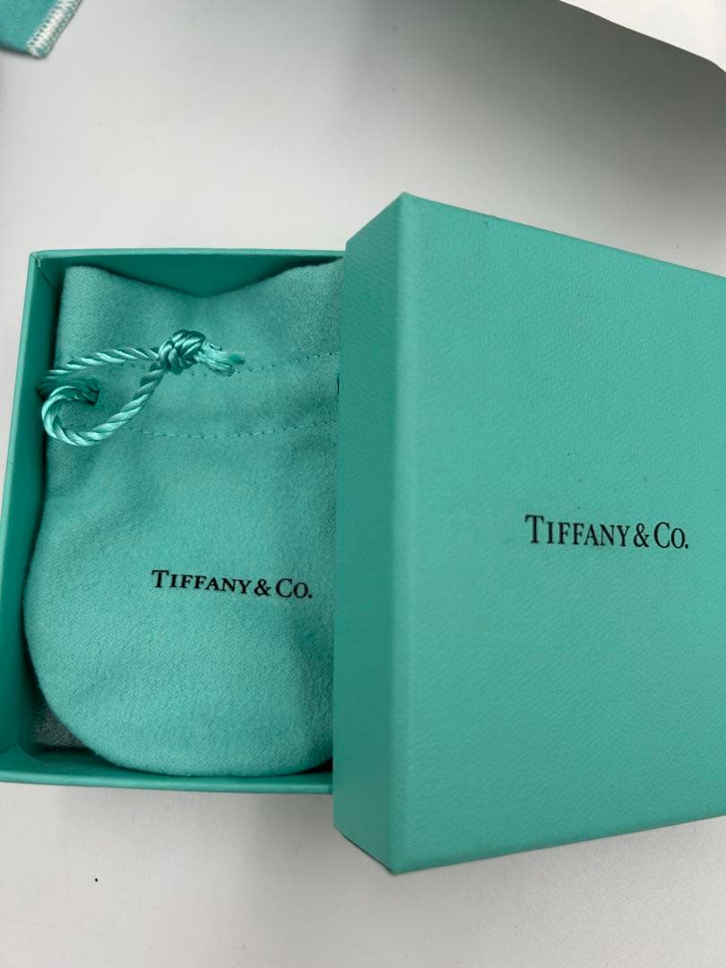 TIFFANY&Co.ティファニーバイザヤードピアスK18 YG 直径4.2mm