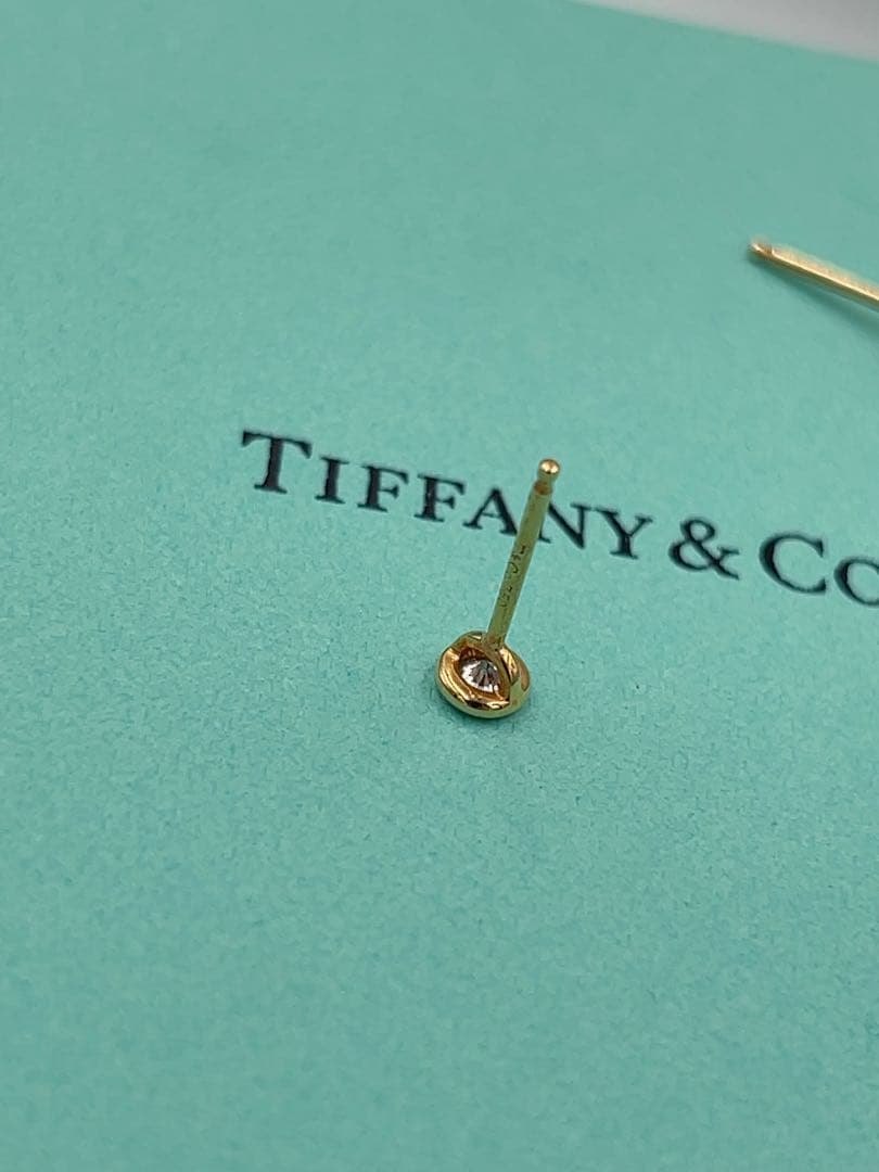 TIFFANY&Co.ティファニーバイザヤードピアスK18 YG 直径4.2mm