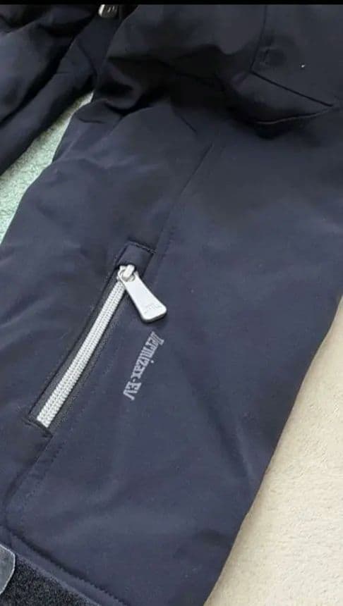 Jリンドバーグ　黒ネイビー フード付き スキーウェア上下　Lサイズ