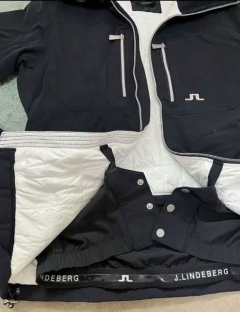 Jリンドバーグ　黒ネイビー フード付き スキーウェア上下　Lサイズ