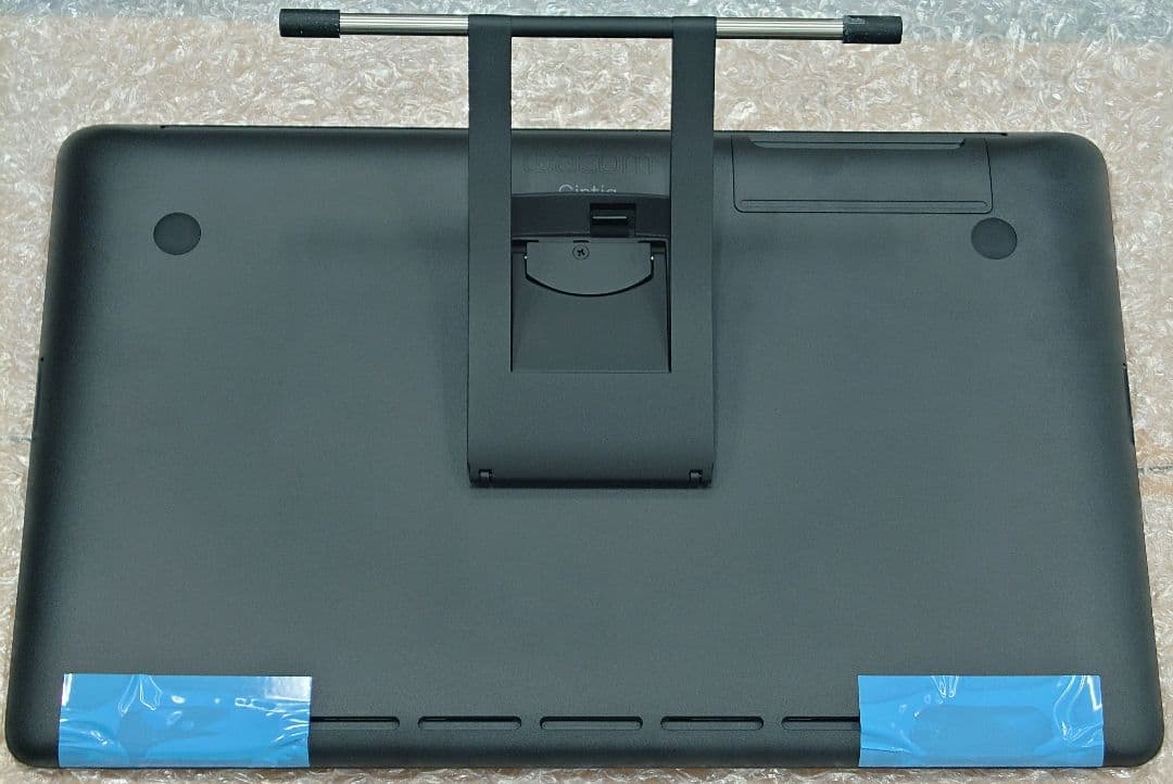 液タブ・ペンタブ Wacom Cintiq 22