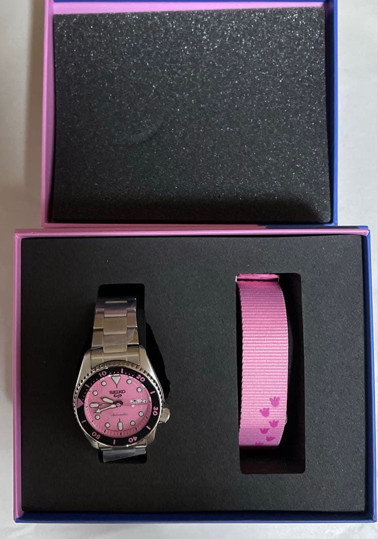 新品 保証書付き セイコー5スポーツ ピンクパンサー SBSA321