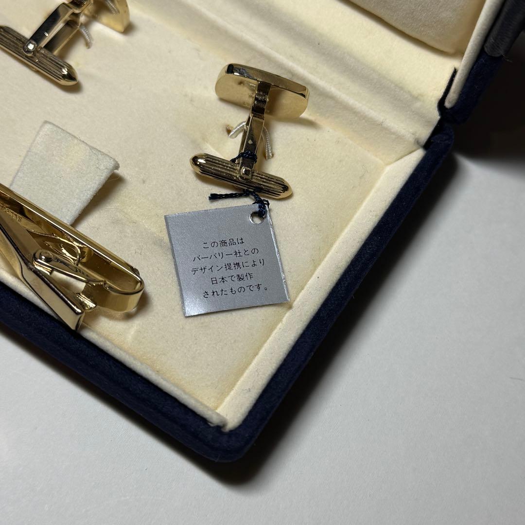 タグ付き未使用 バーバリー ネクタイピン カフス 3点セット ケース付 チェック