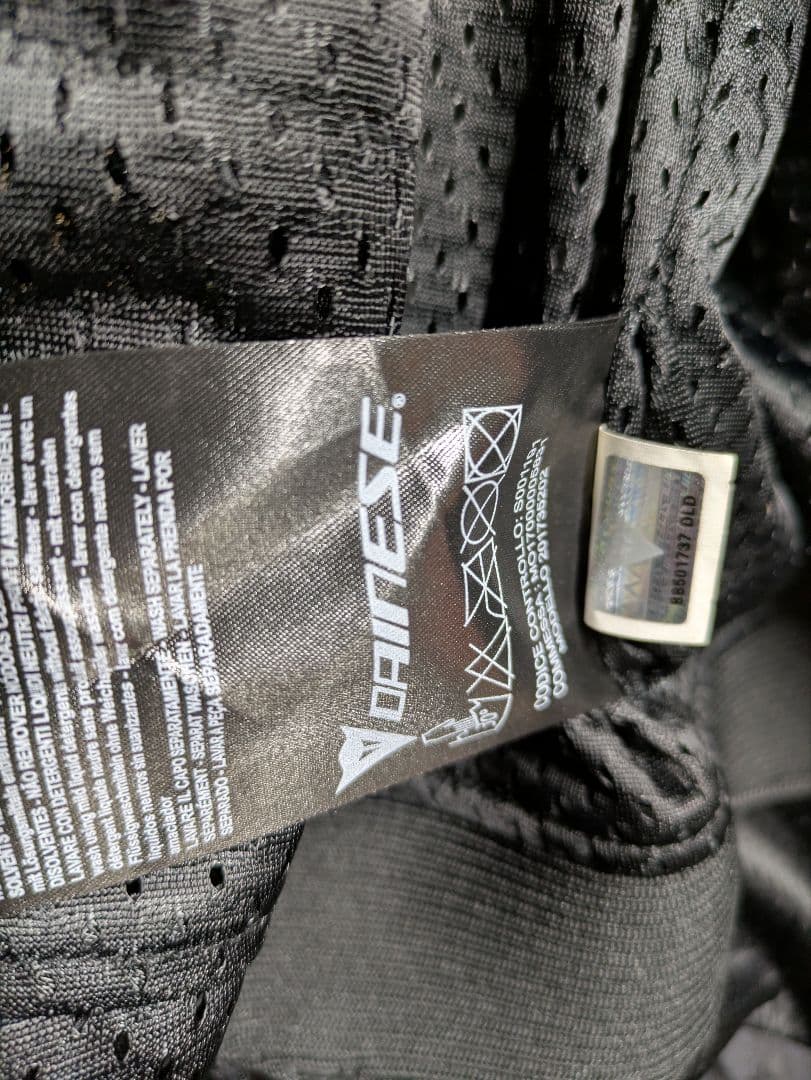 ダイネーゼ　DAINESE メッシュジャケット中古