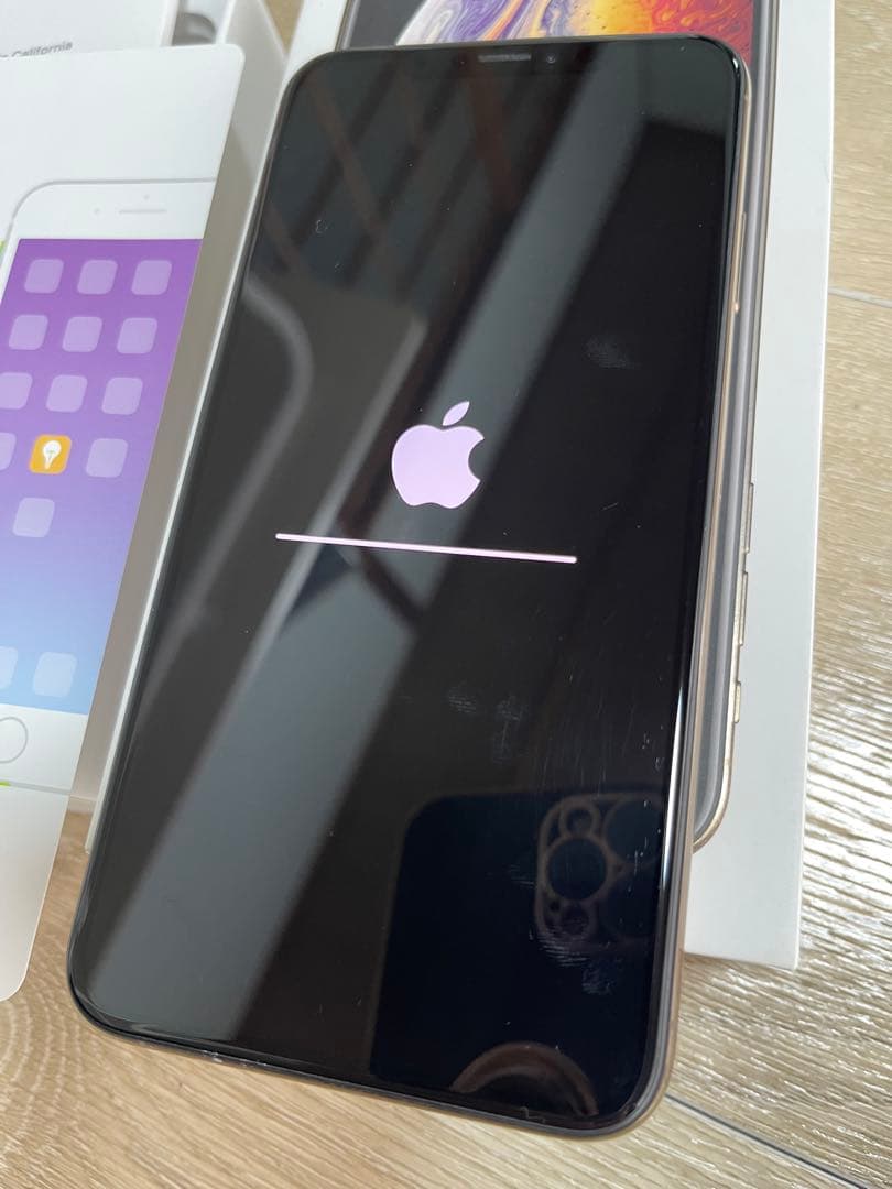 iPhone xs max ゴールド 64GB バッテリー容量 81%