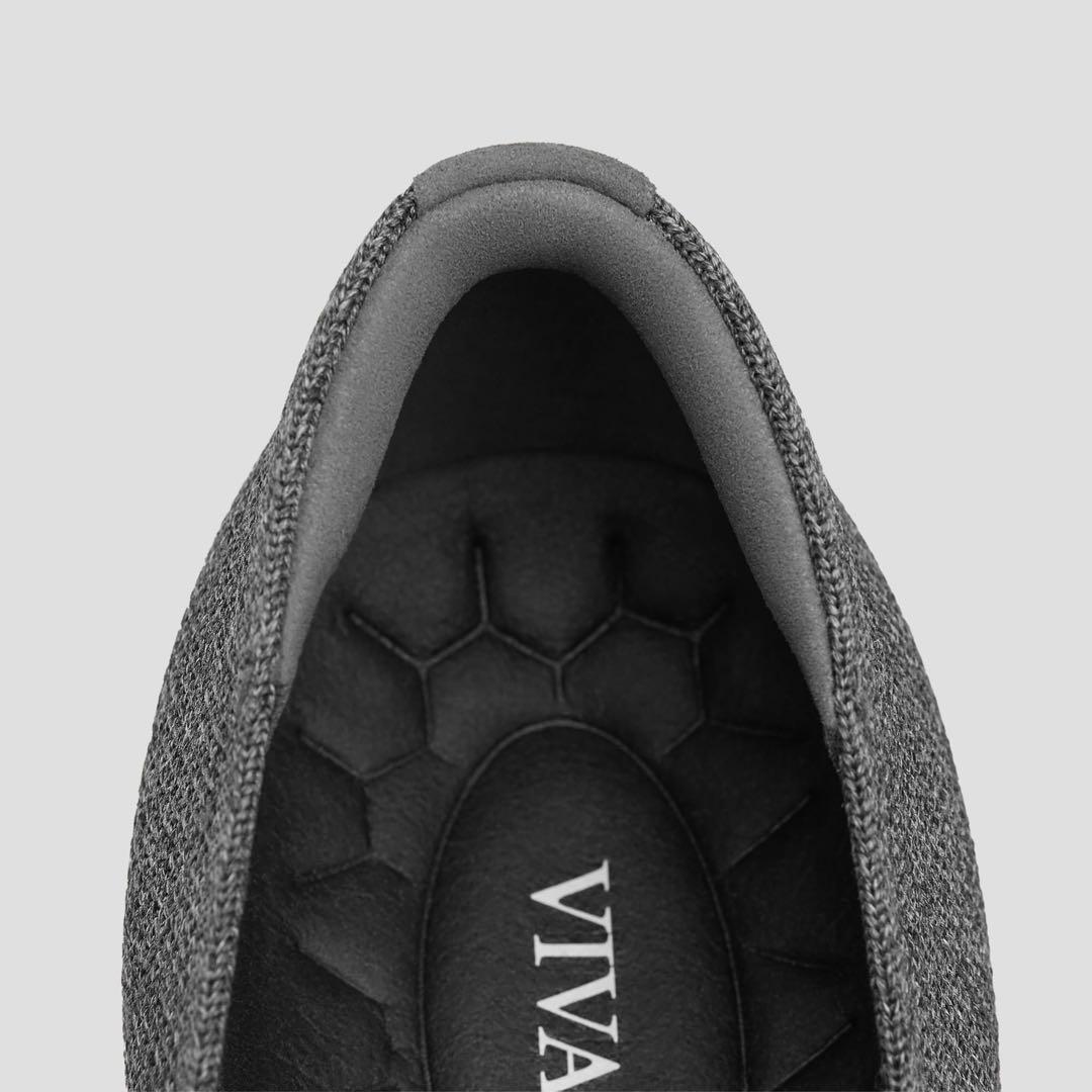 新品　VIVAIA グレー　スクエアトゥ ストレスフリー ブロックヒール