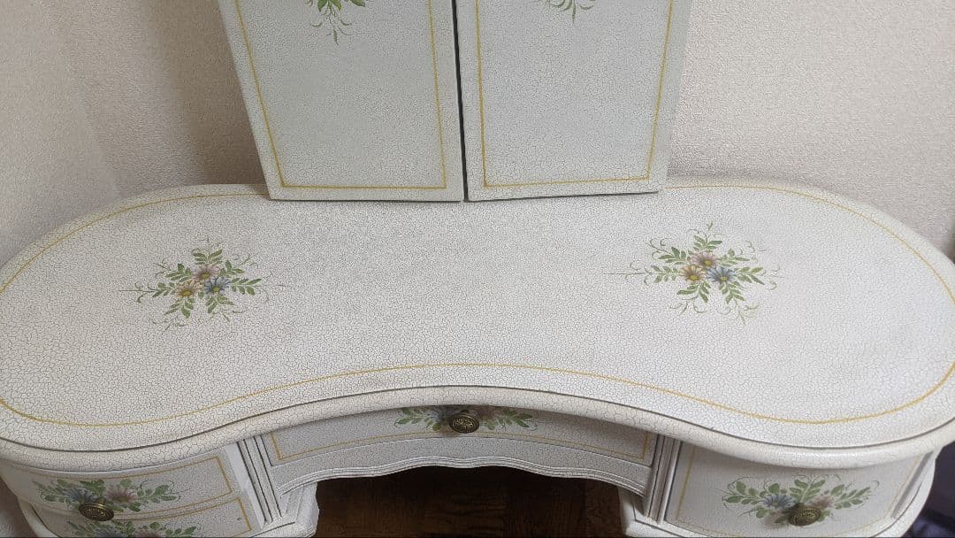 M*i様 ロココ調お姫様風 猫脚三面鏡ドレッサー