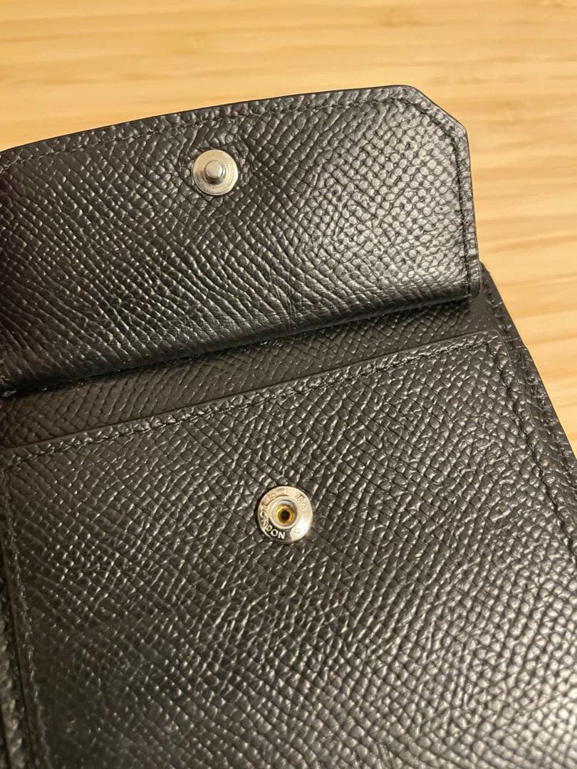 Dunhill（ダンヒル）二つ折り財布　ブラック　カドガン レザー