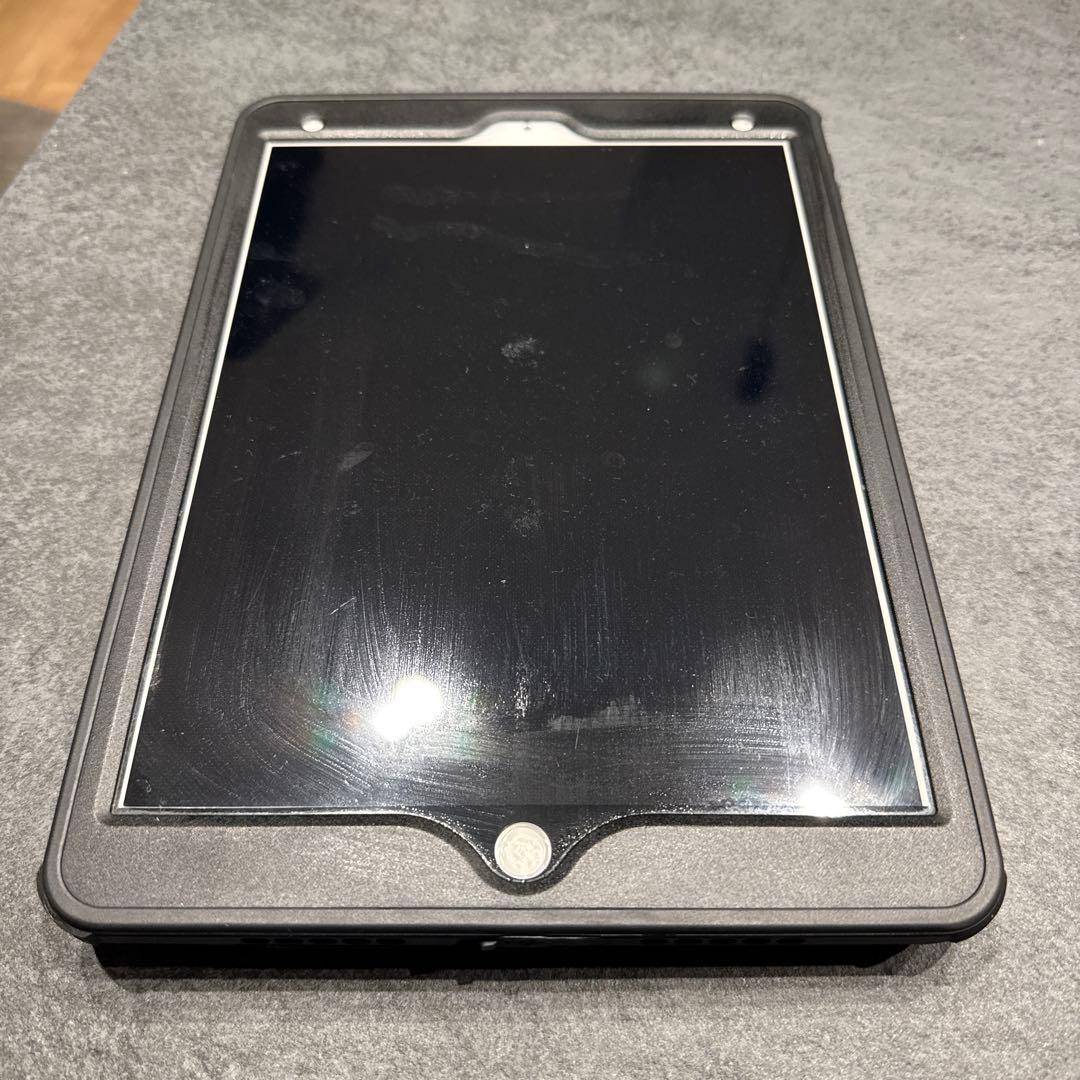 おまけ有iPad Pro 10.5インチ　wi-fi+cellular　KDDI