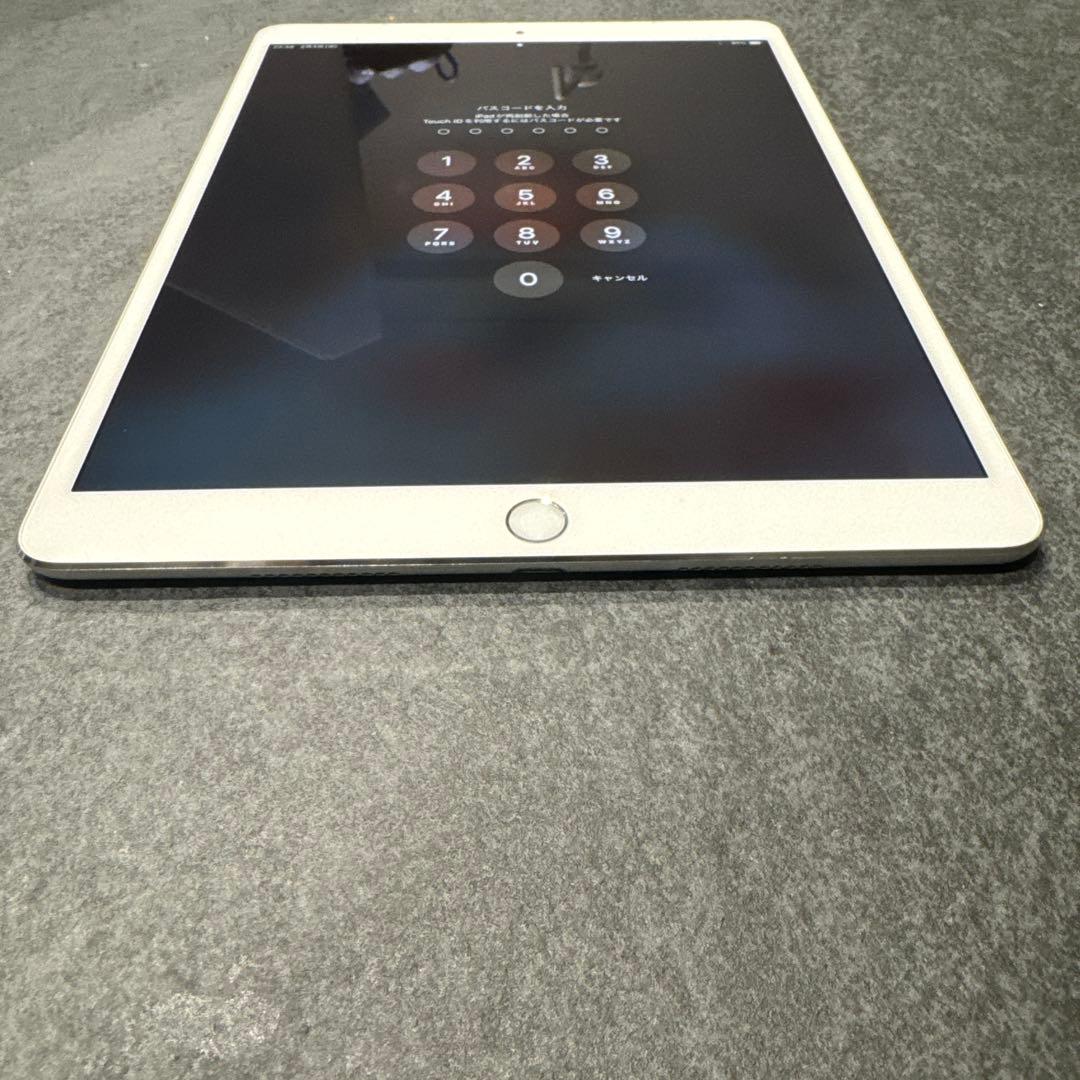 おまけ有iPad Pro 10.5インチ　wi-fi+cellular　KDDI