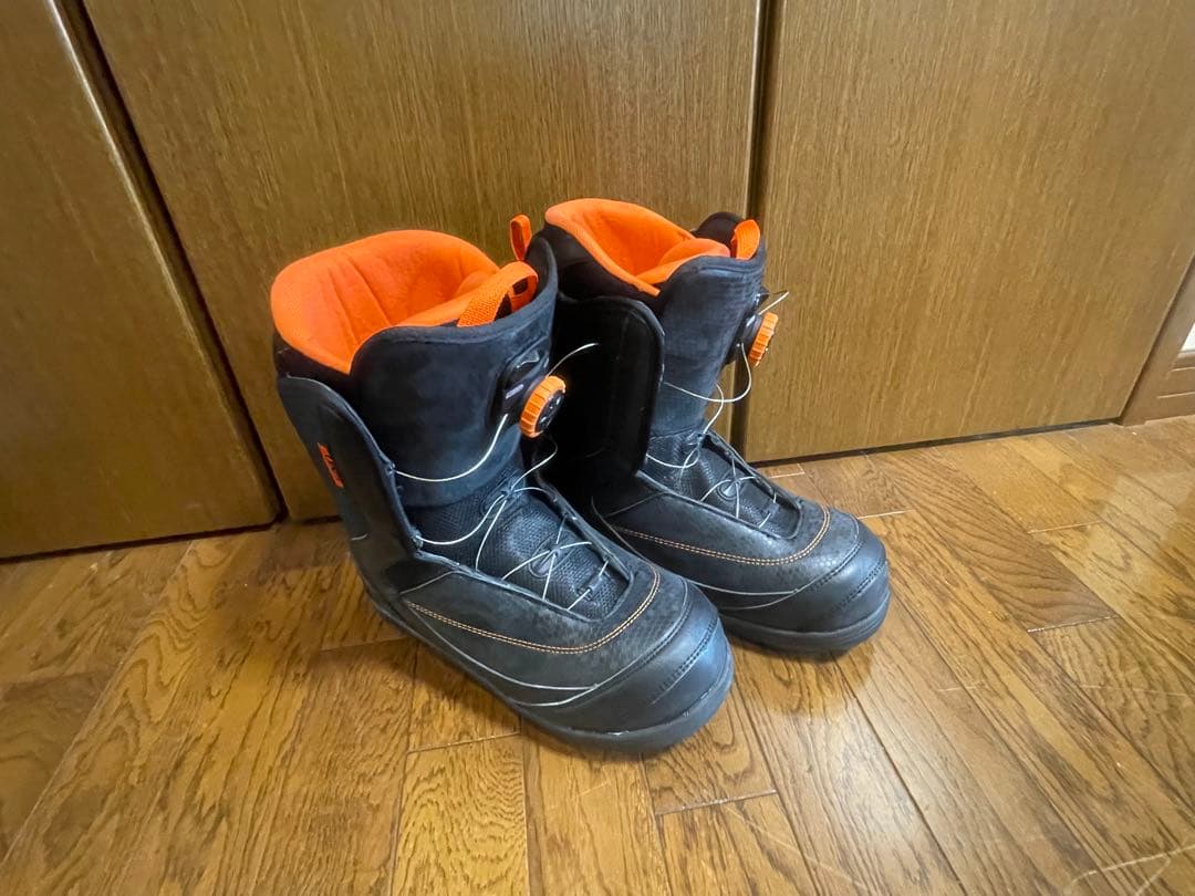 【値下げ中】スノーボードセット　ボード　ブーツ　バッグ　27.0