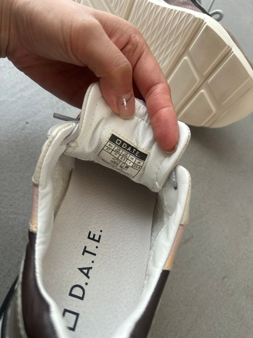 DATE スニーカー 新品 23.5cm