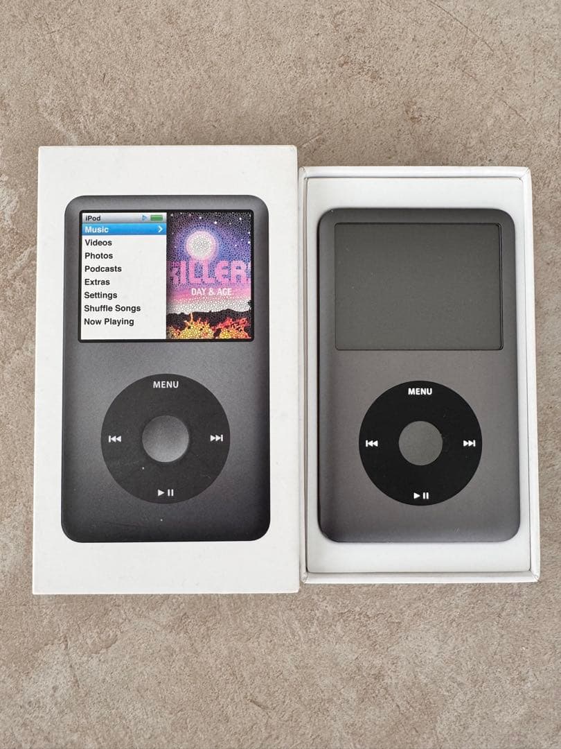 【極美品】iPod classic 第6世代 160GBブラック 新品バッテリー