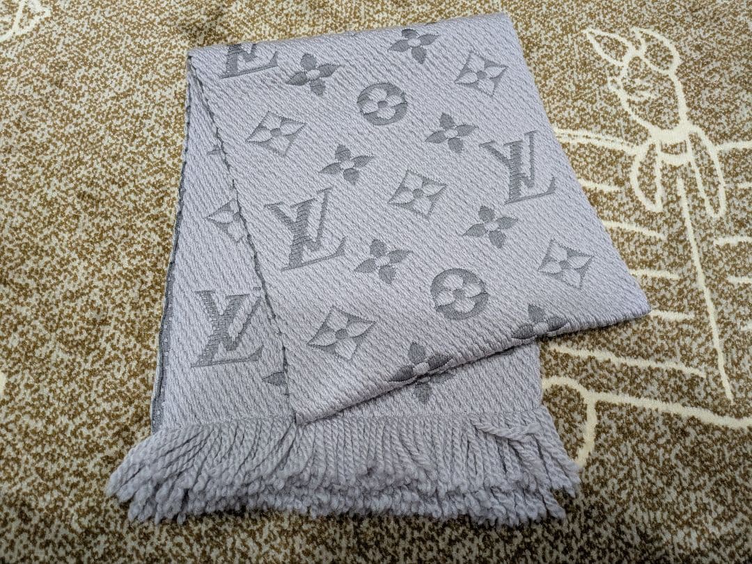 ★Xmasセール★Louis Vuitton グレー マフラー