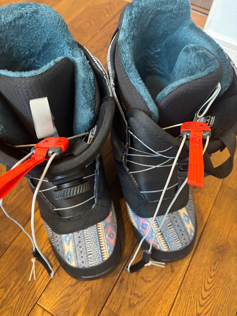 新品　Burton スノーボード　ブーツ ブラック　25cm 女性　レディース