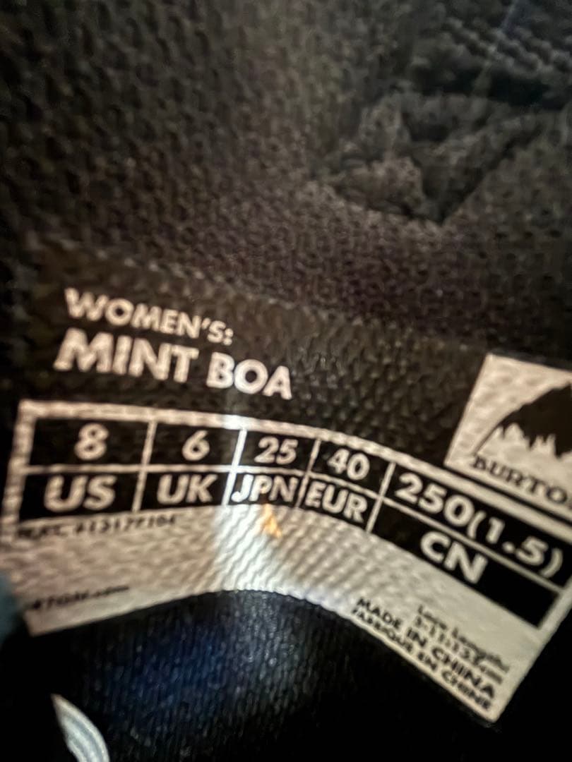 新品　Burton スノーボード　ブーツ ブラック　25cm 女性　レディース