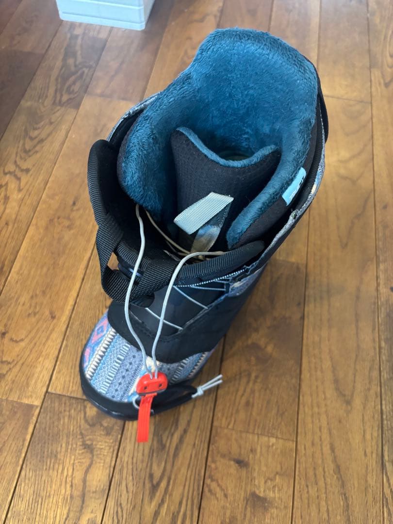 新品　Burton スノーボード　ブーツ ブラック　25cm 女性　レディース