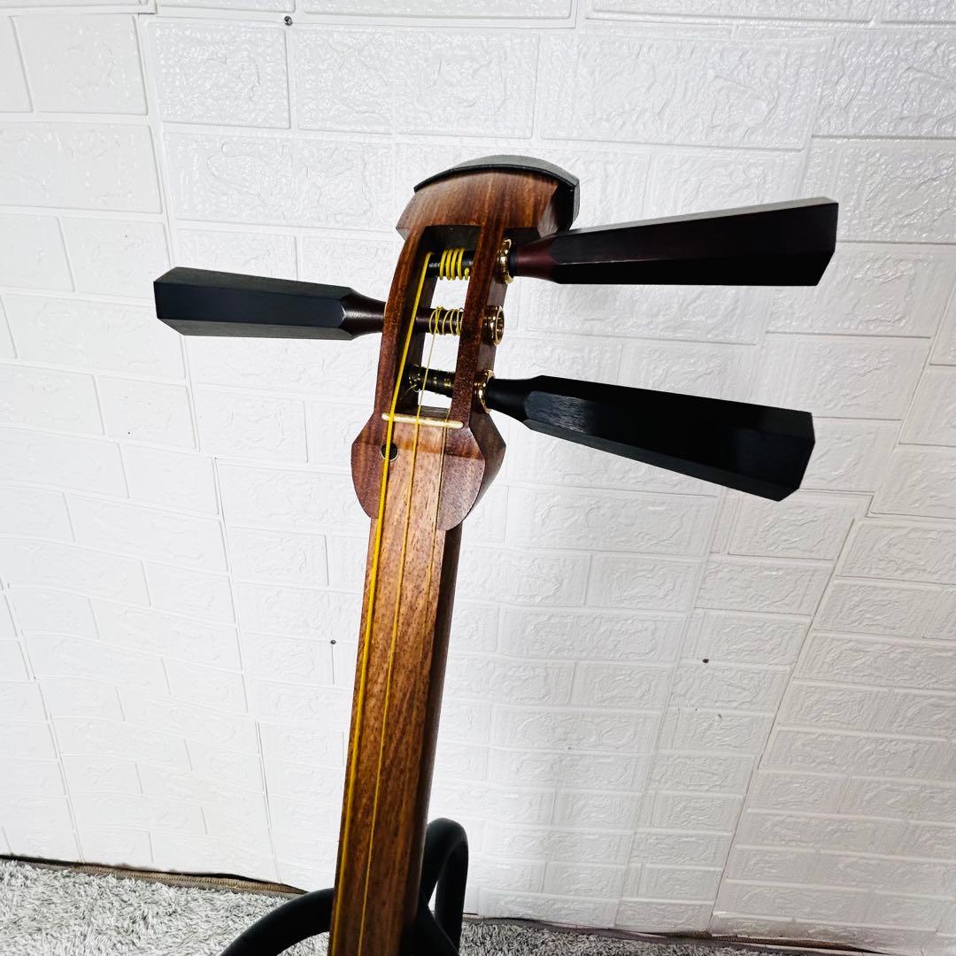 美品　津軽三味線　太棹　犬皮　花梨　東さわり　撥　皮やぶれ無し　初心者　入門