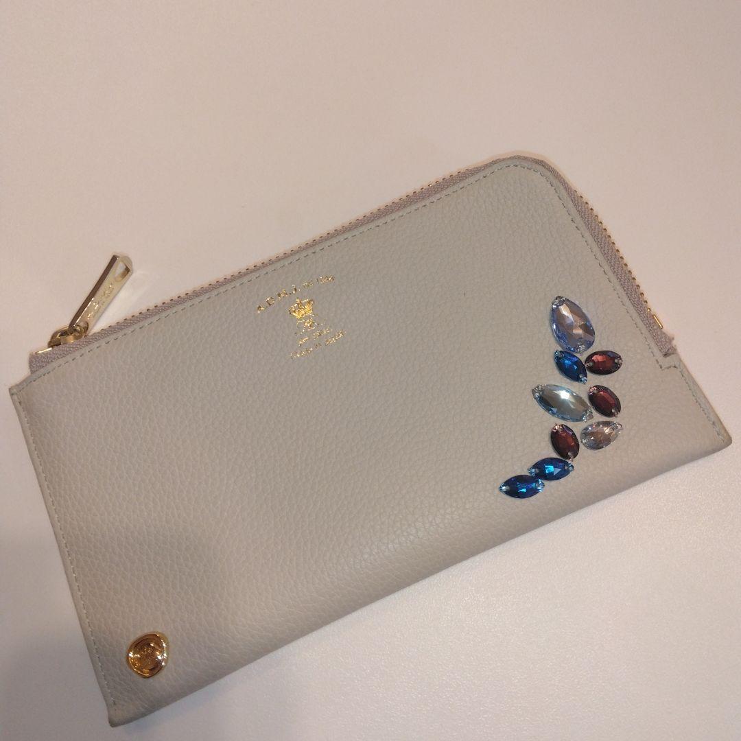 【未使用品級】ADMJ スワロフスキー 　長財布 　ビジュー　グレージュ系